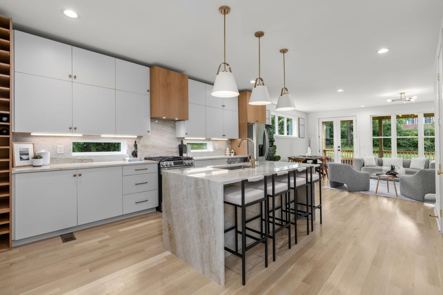 917-33rd-Ave--N For Sale