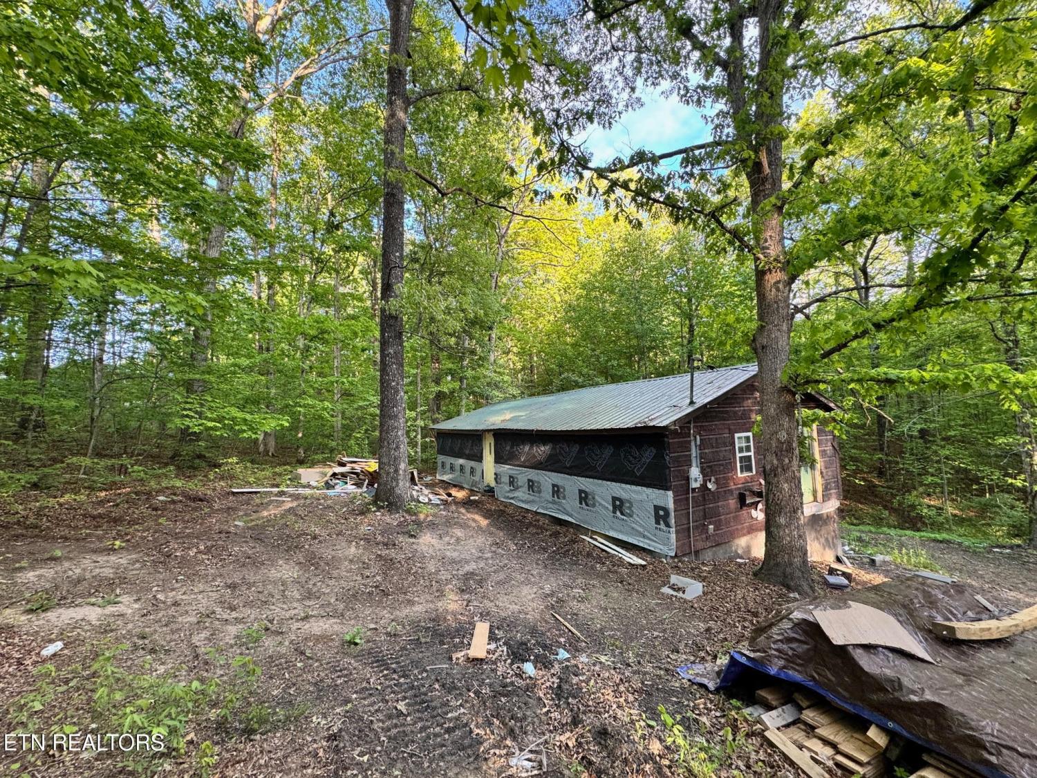 765-Sleepy-Hollow-Rd For Sale