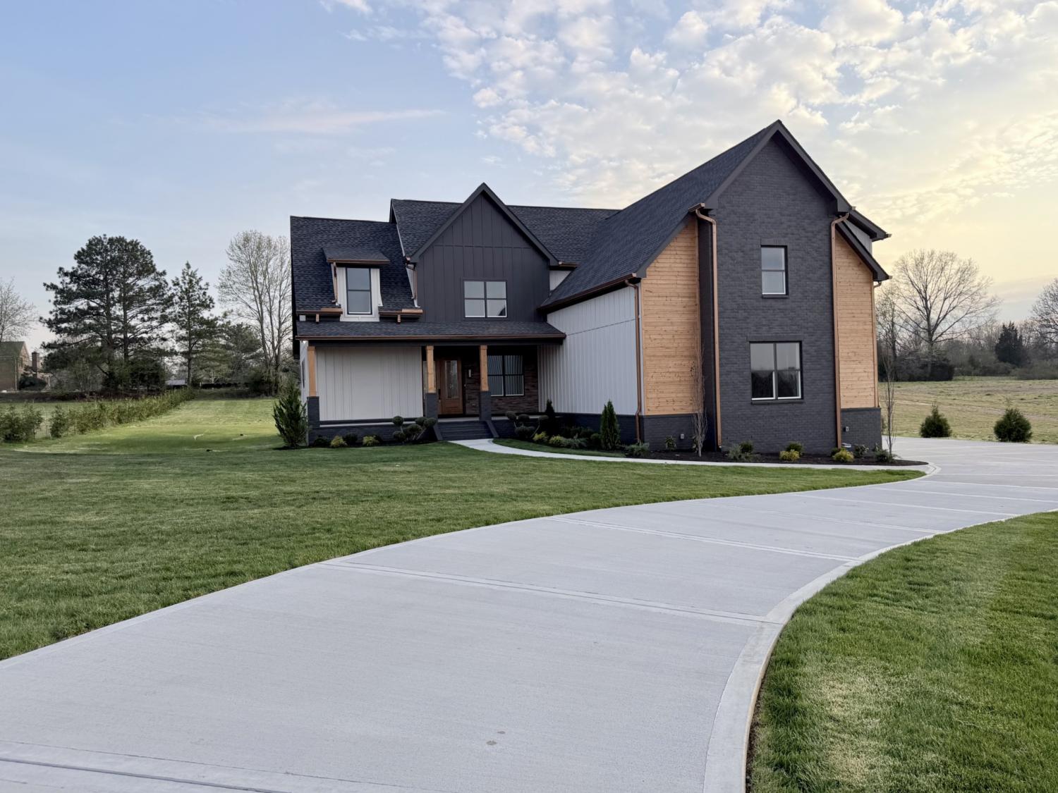6447-Hopewell-Rd For Sale