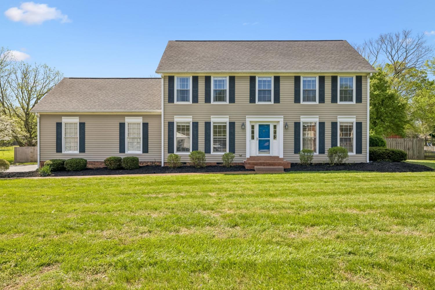 613 Edenburg Dr TN 38401 For Sale - 