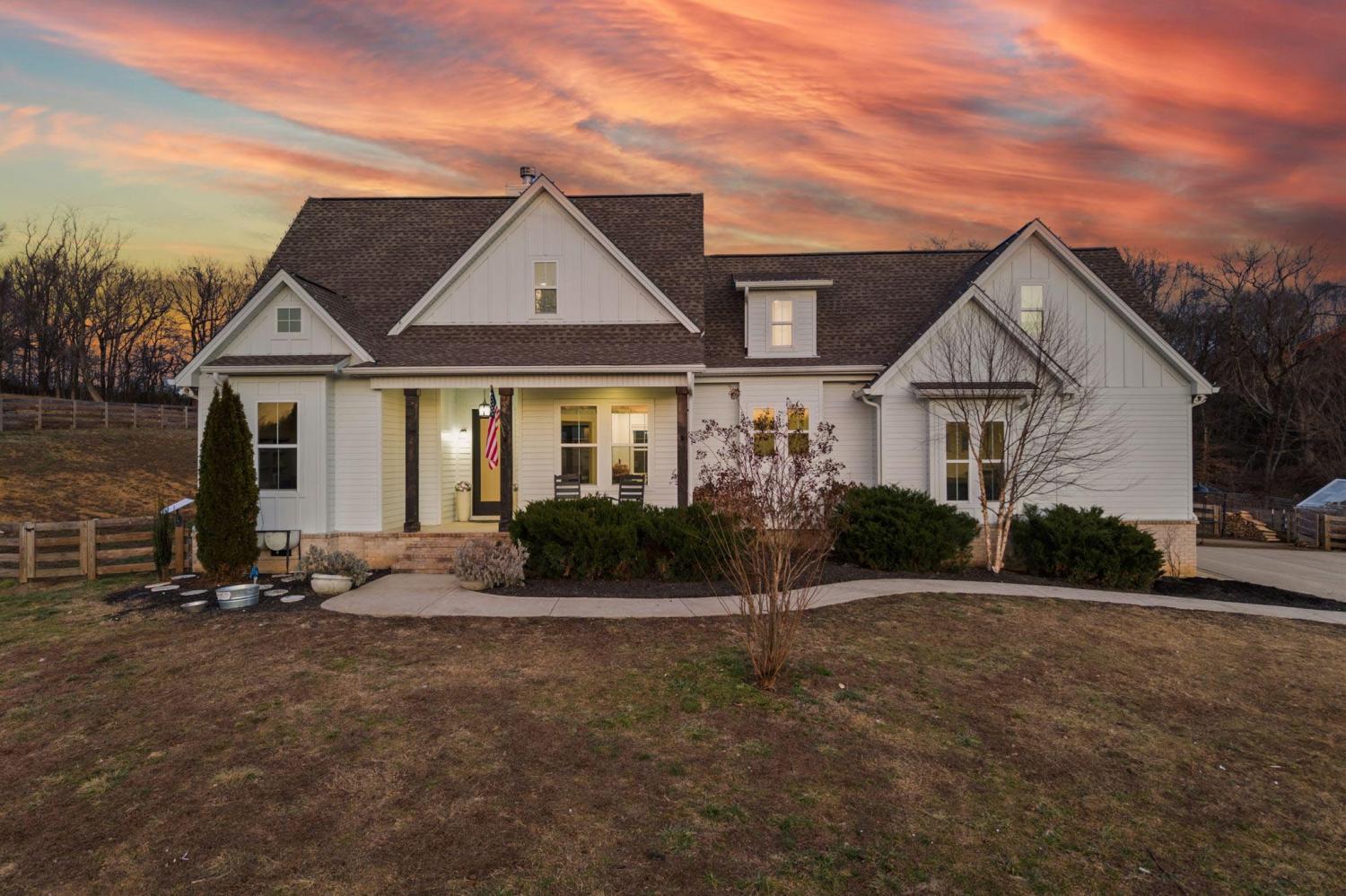 1677 Blackburn Ln TN 37174 For Sale - 