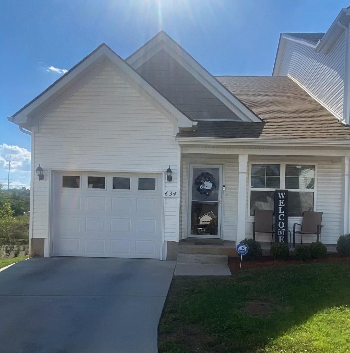634-Hamilton-Crossings For Sale