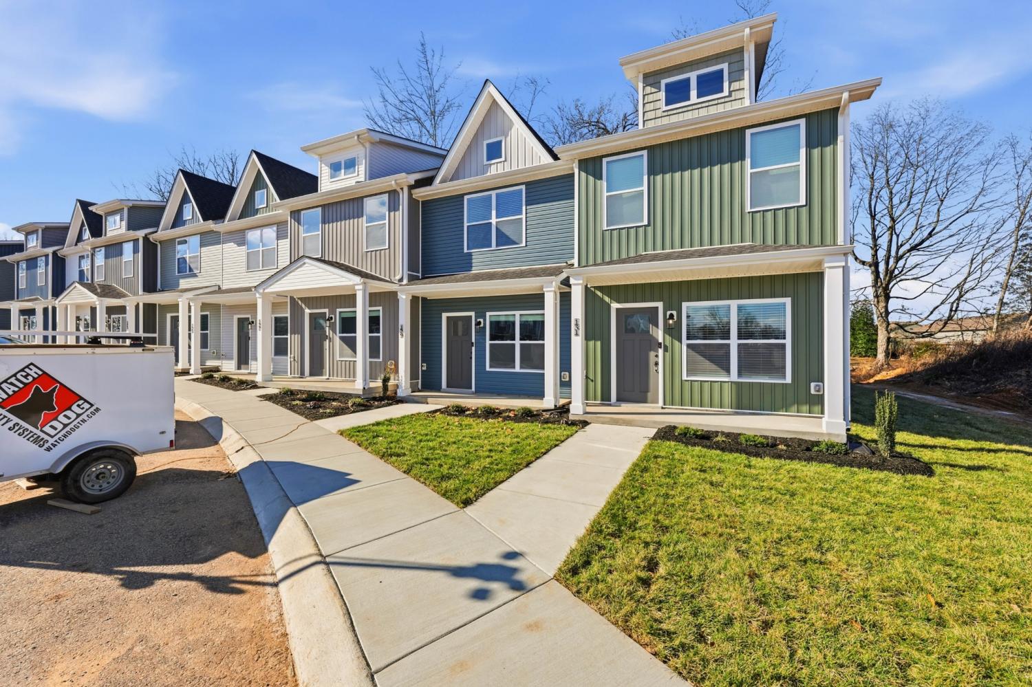 129-Front-Ridge-Circle For Sale