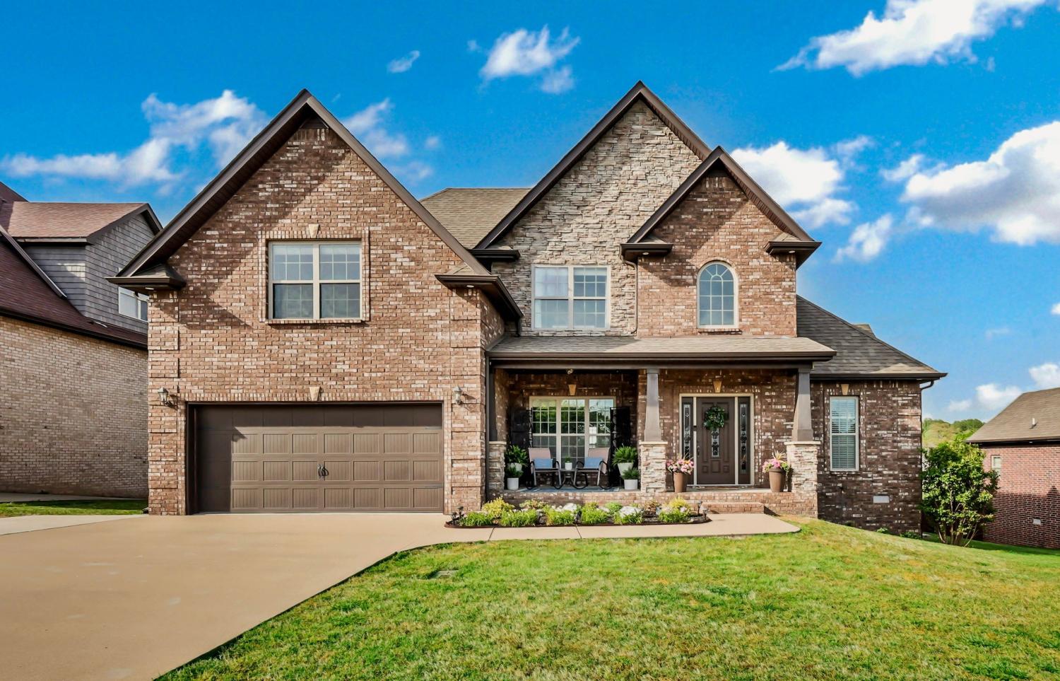 425-Carson-Bailey-Ct For Sale