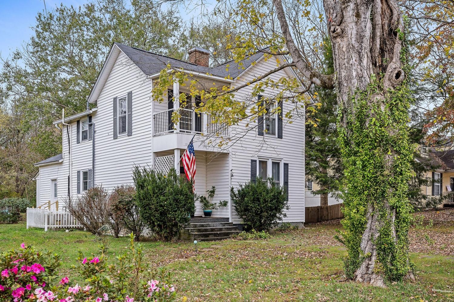 223-Hill-St For Sale