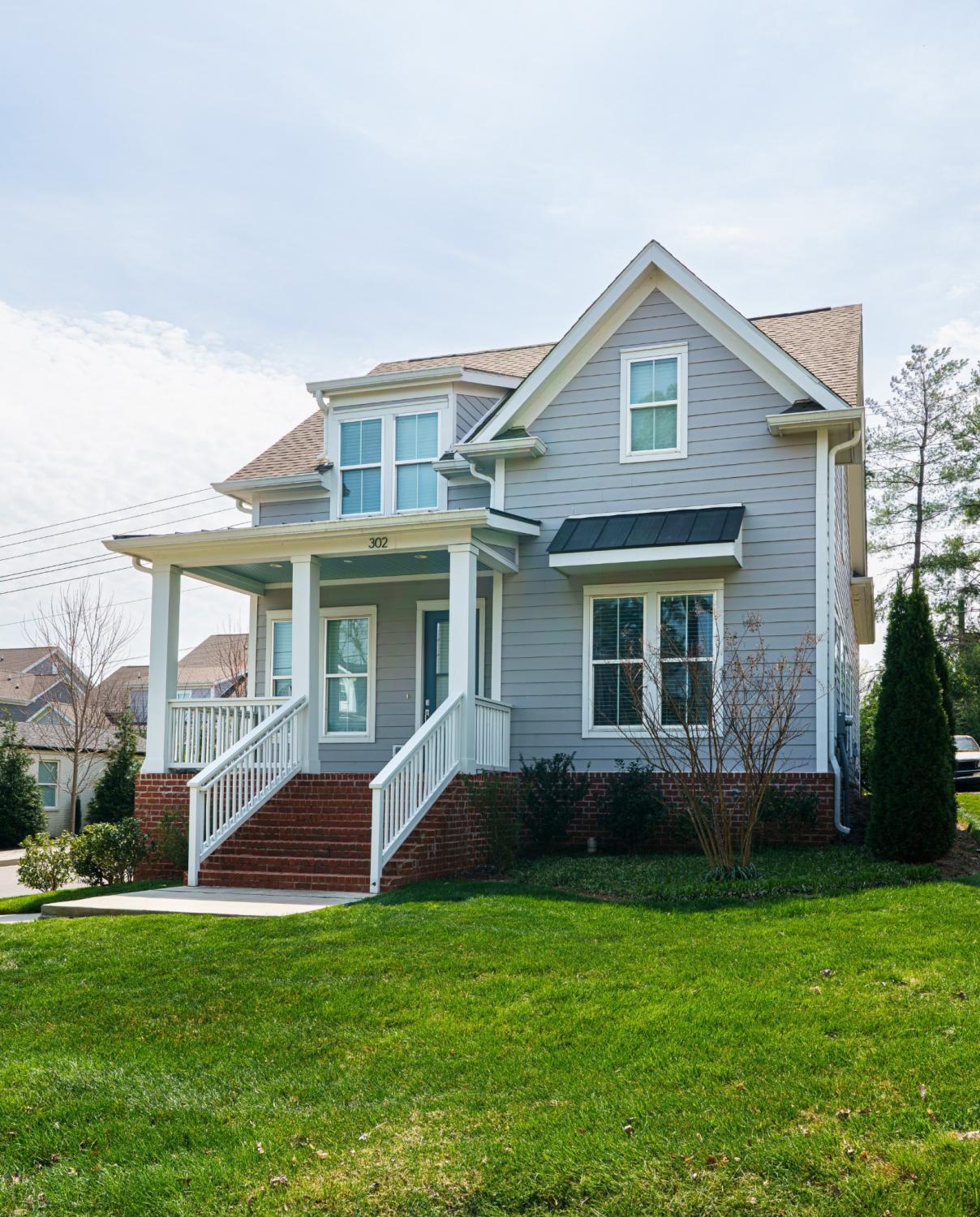 302-Avondale-Dr For Sale