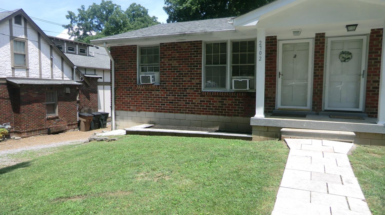 2702-Woodlawn-Dr For Sale