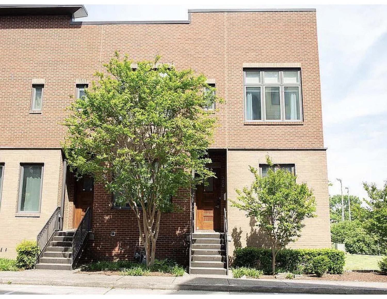 300-Van-Buren-St For Sale