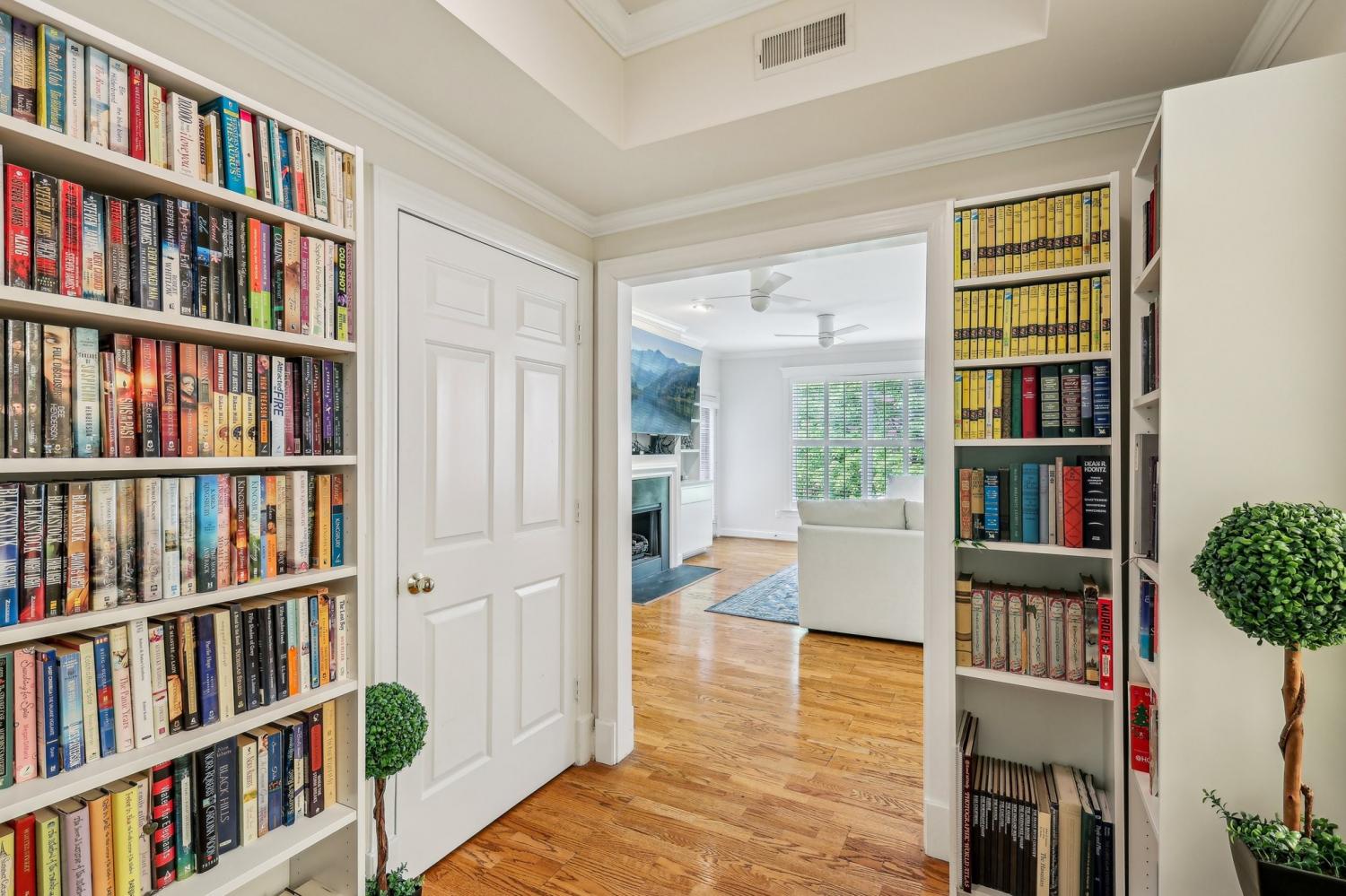 4040-Woodlawn-Dr For Sale