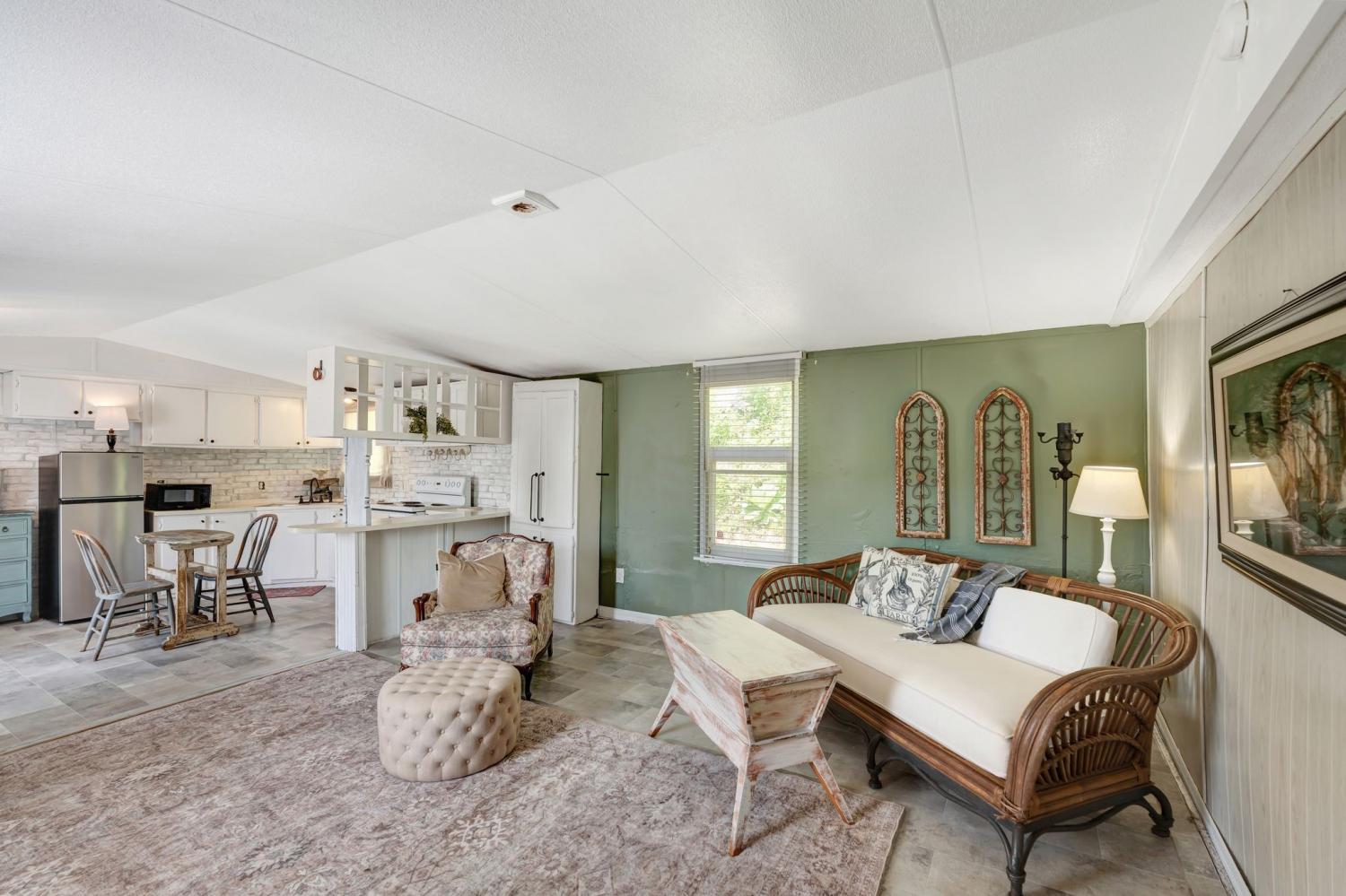 424-Bear-Creek-Trl For Sale