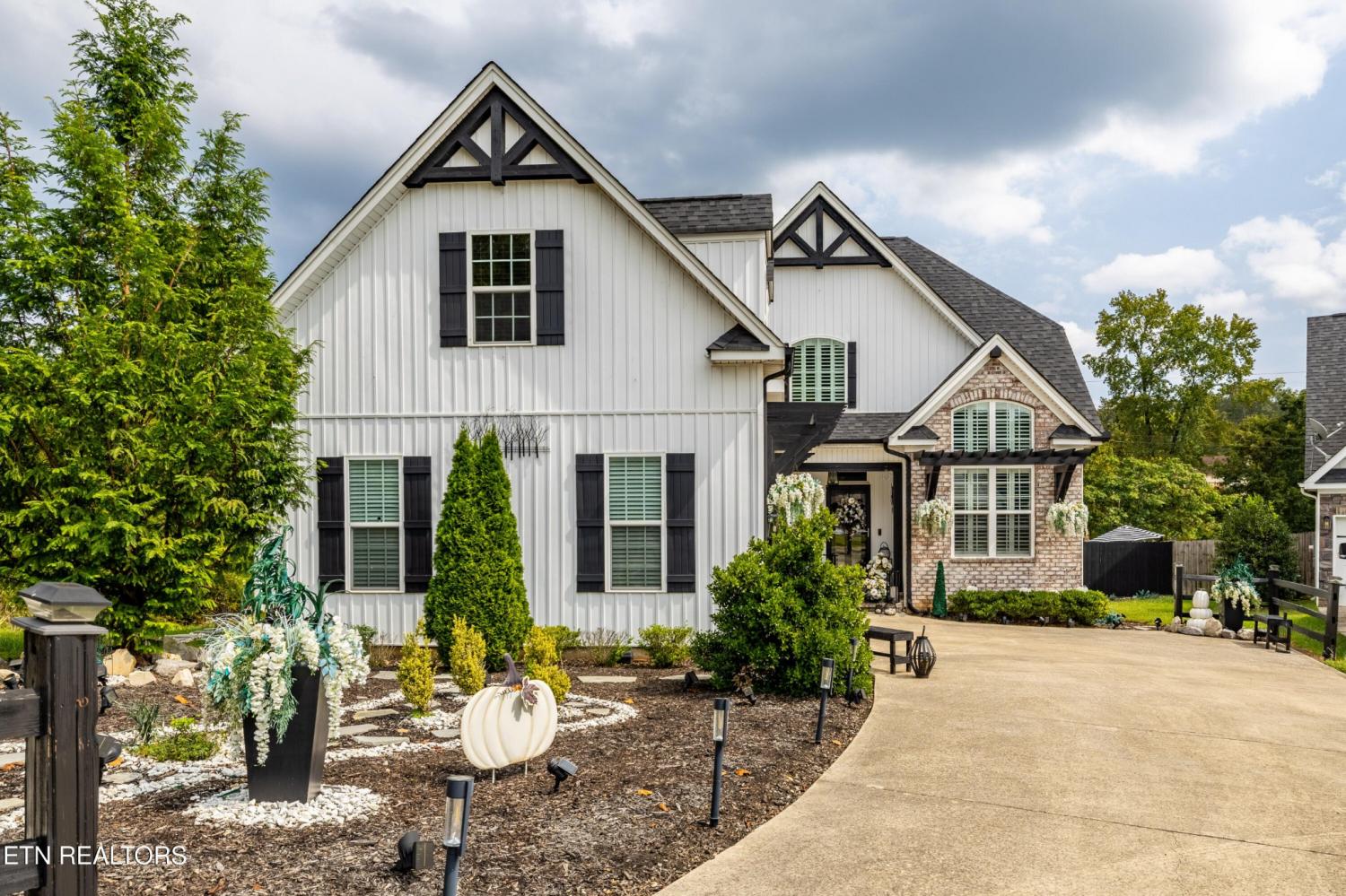 1340-Hillside-Lane For Sale