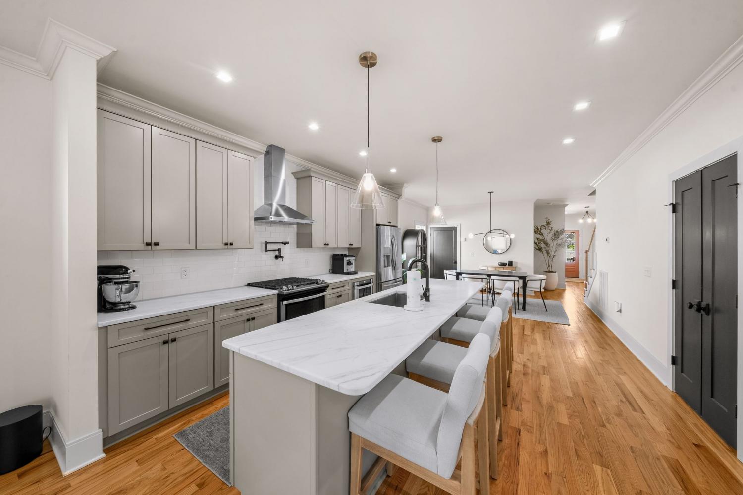 1516A Rosebank Ave TN 37206 For Sale - 