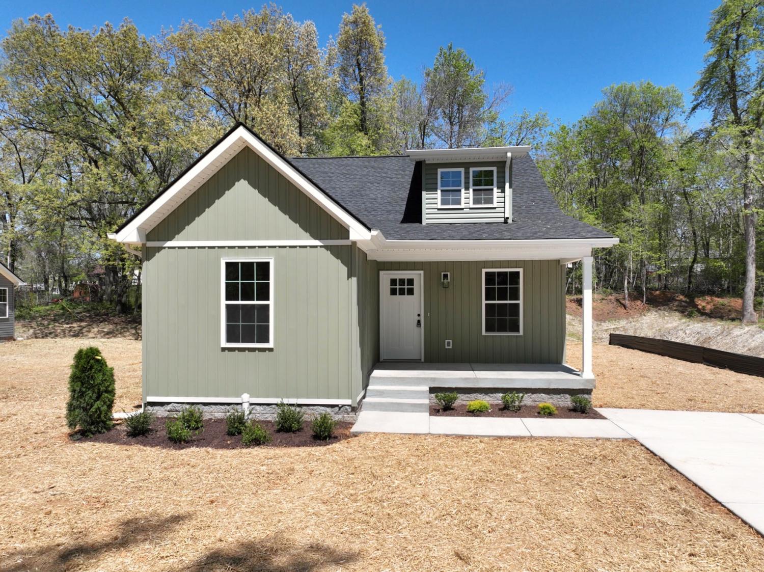 123-Saratoga-Dr For Sale