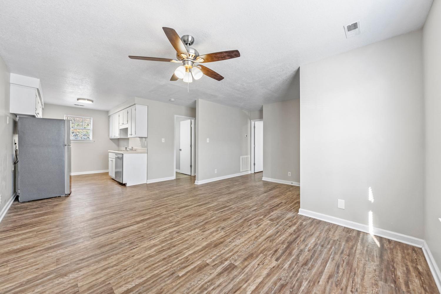 209-Lexington-Dr For Sale