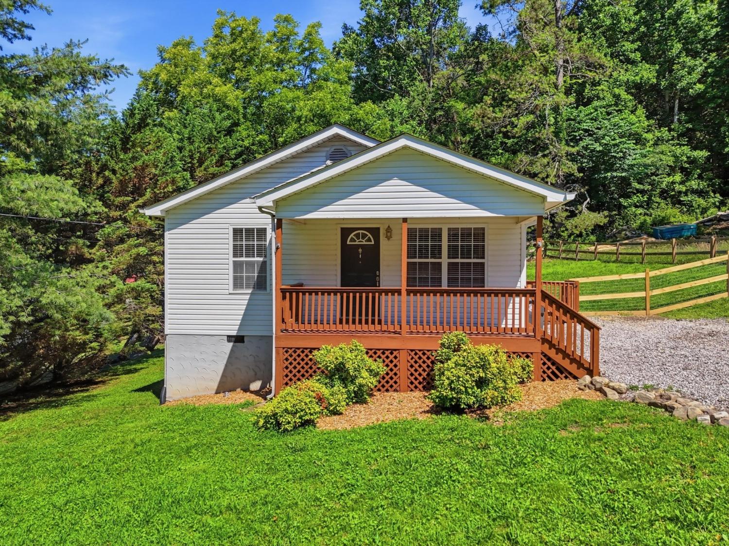 617-Bradley-Avenue For Sale