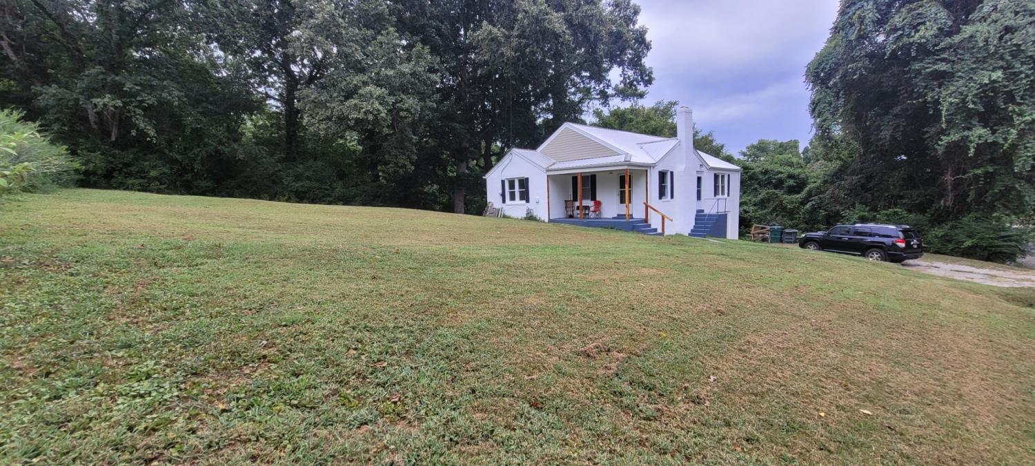 100-Hurt-Ave For Sale