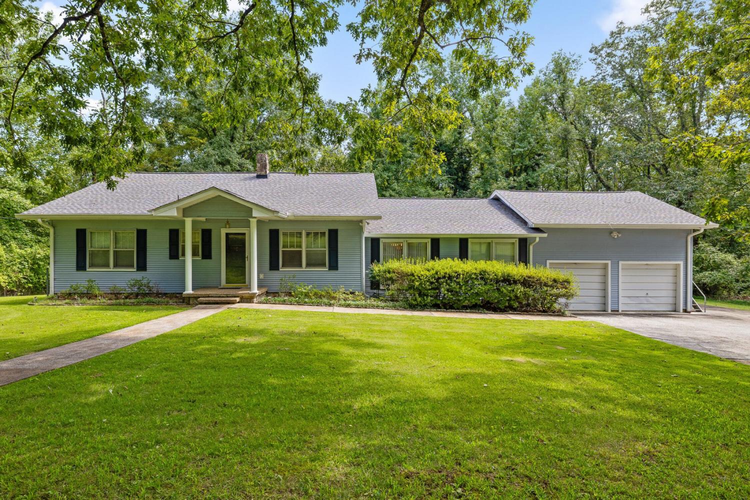 1702-James-Boulevard For Sale