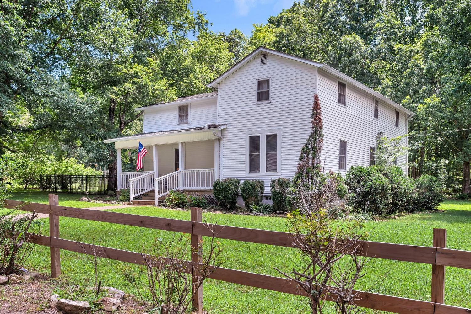 8340-Pinewood-Rd For Sale