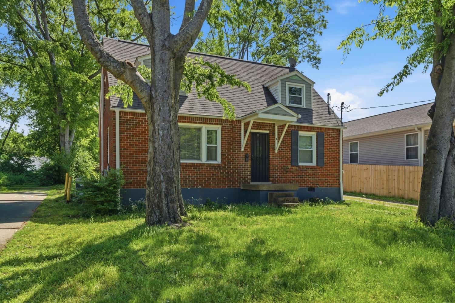 853-Gallavista-Ave For Sale