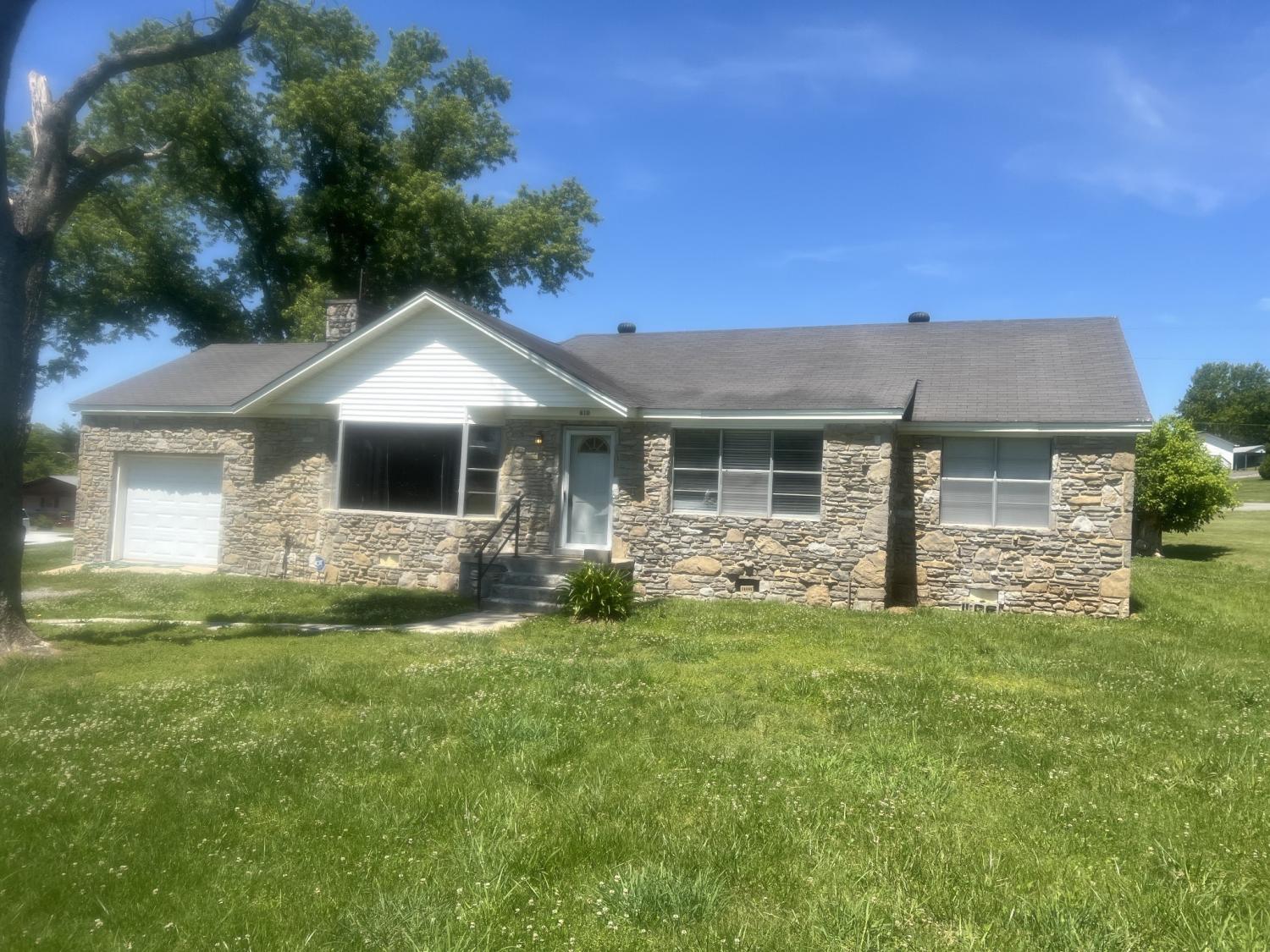 610-Majors-Blvd For Sale