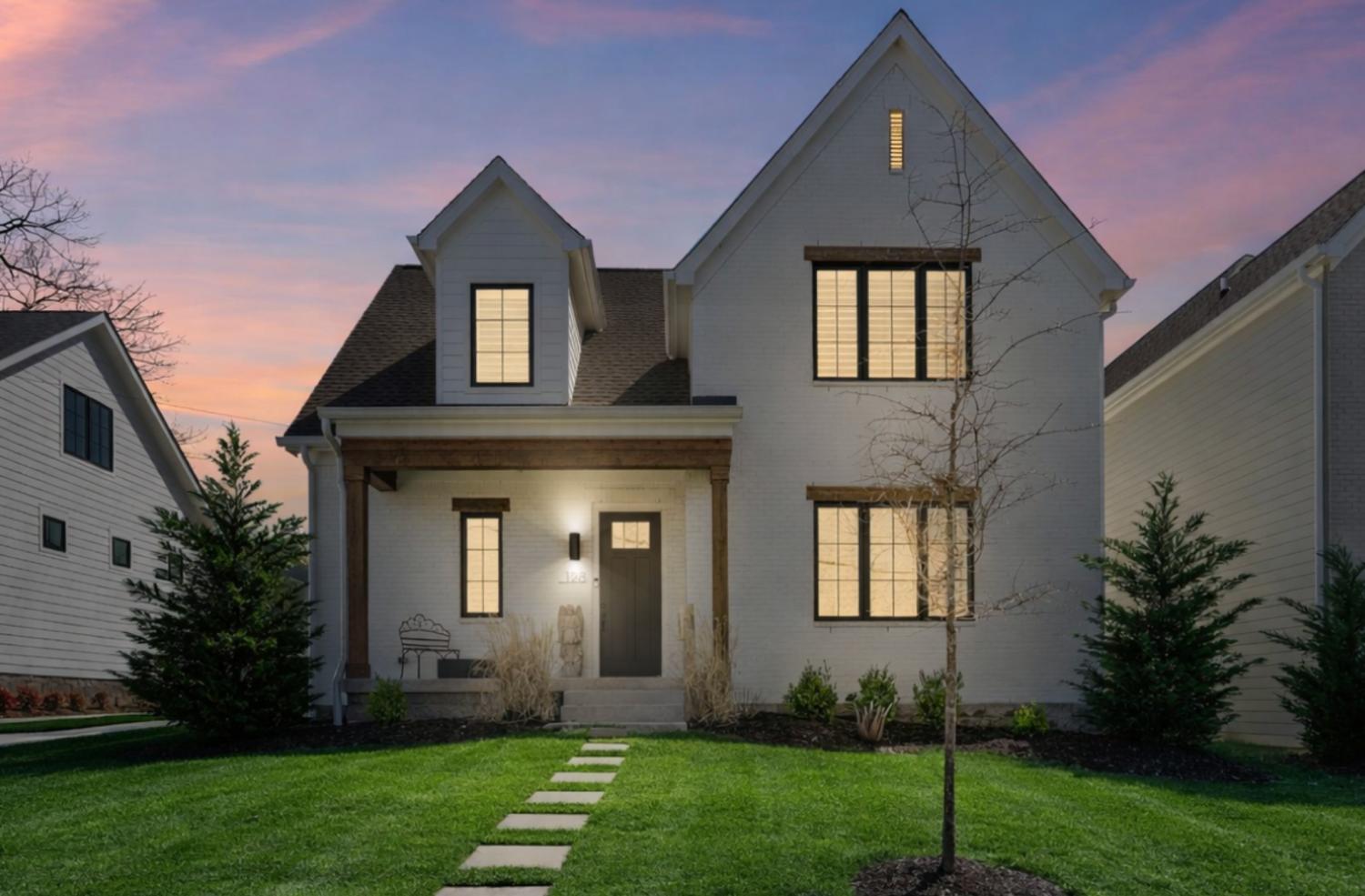 128-37th-Ave--N For Sale