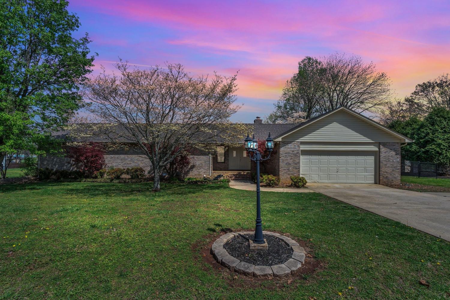 423-Shasteen-Bend-Dr For Sale