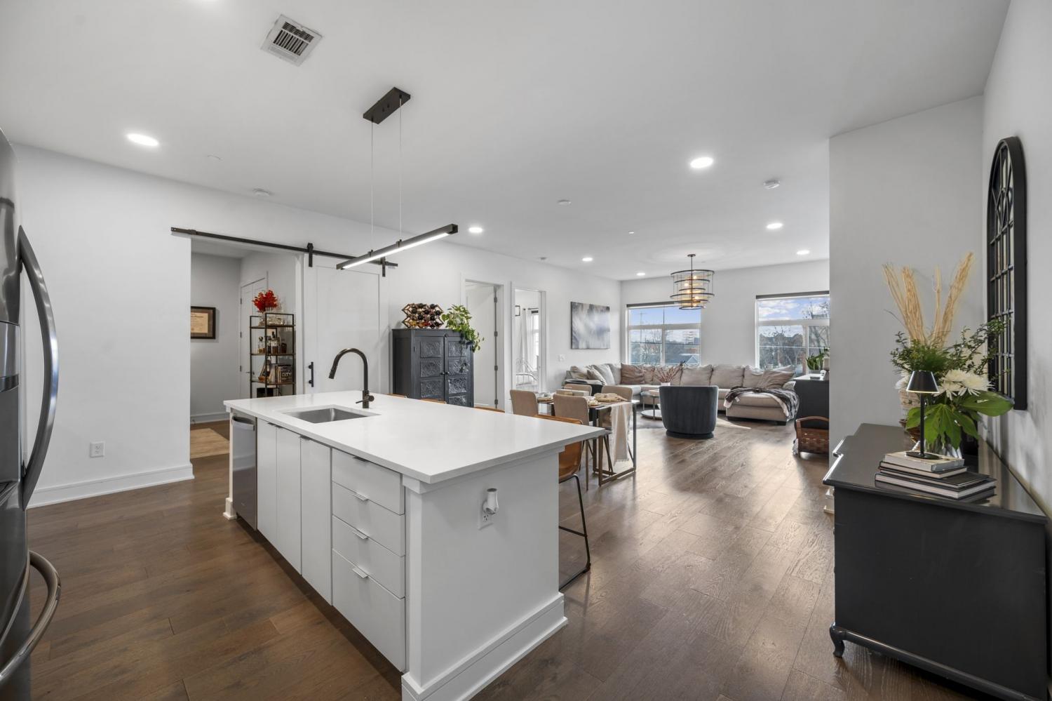 1125-10th-Ave--N For Sale