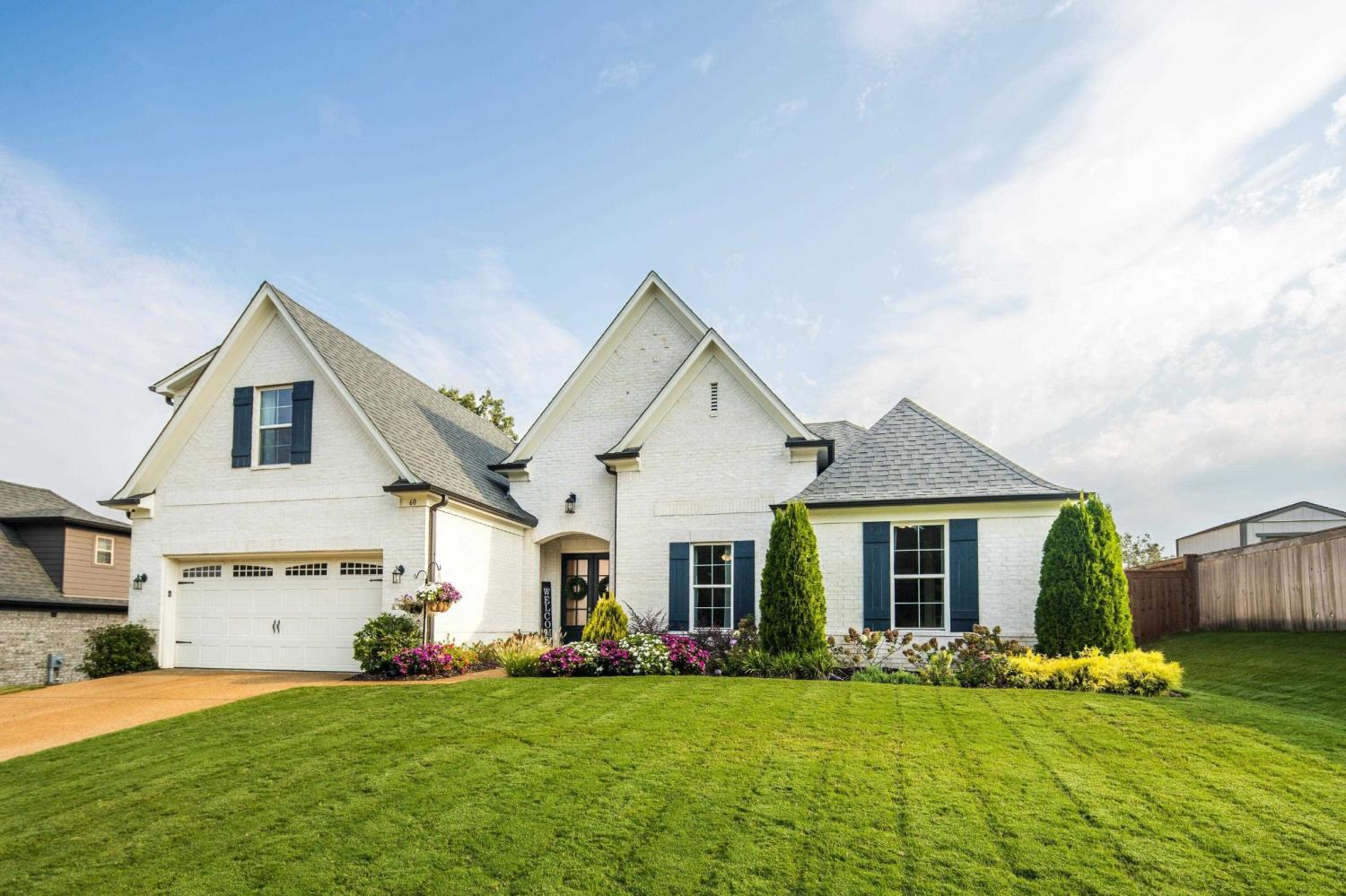 60-LAUREL-GLEN-DR For Sale