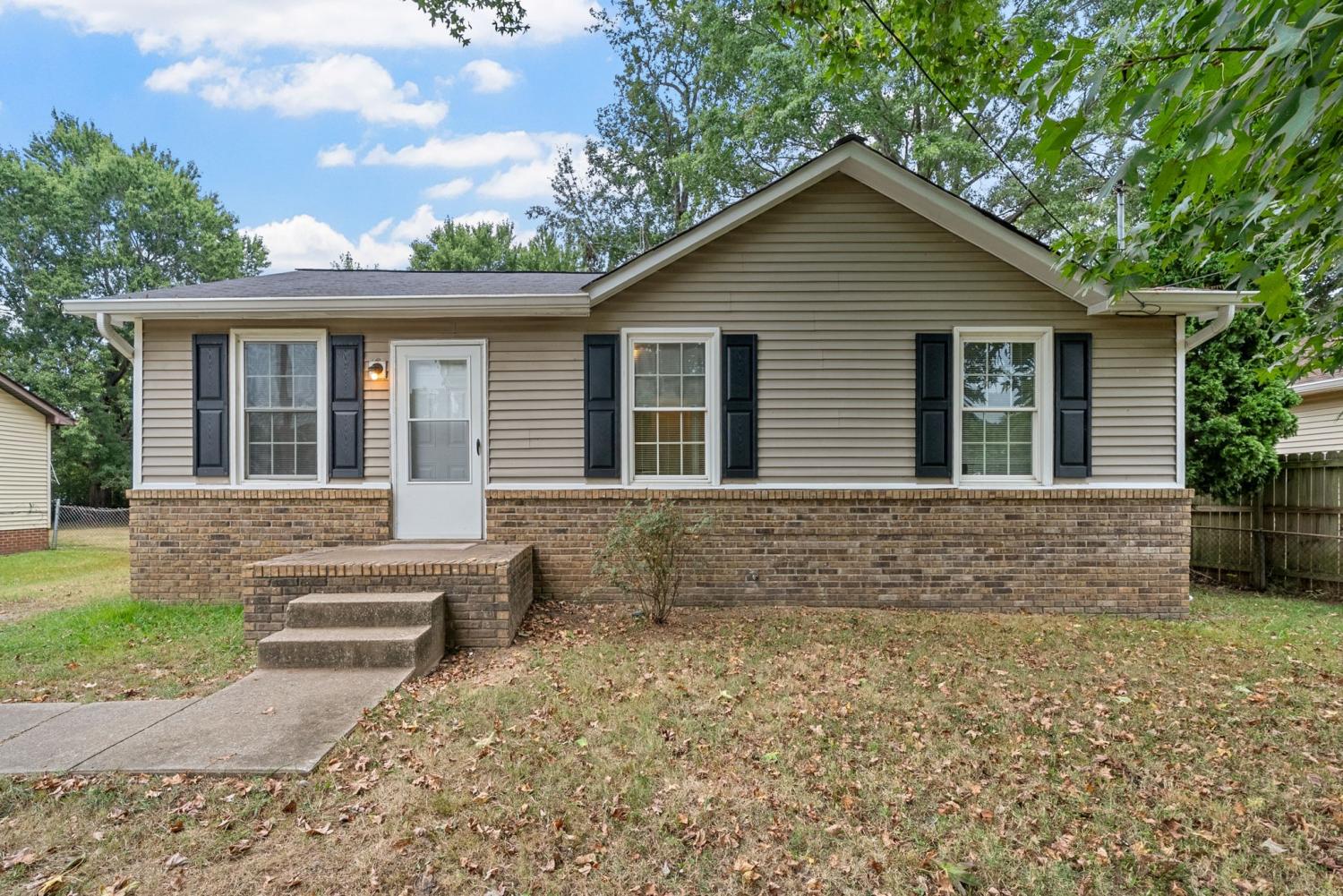 352-Woodale-Dr For Sale