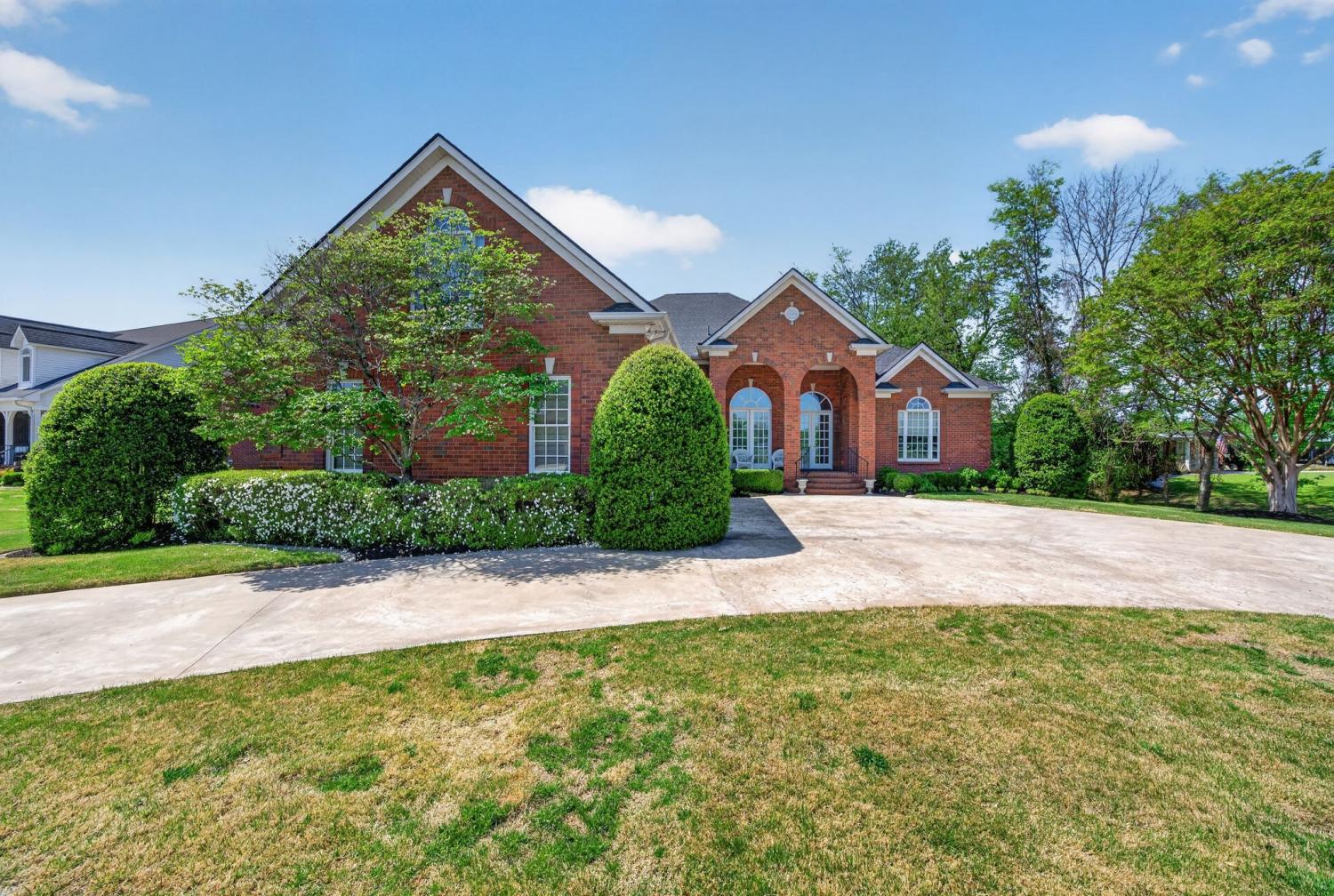 318-Hurst-Dr For Sale