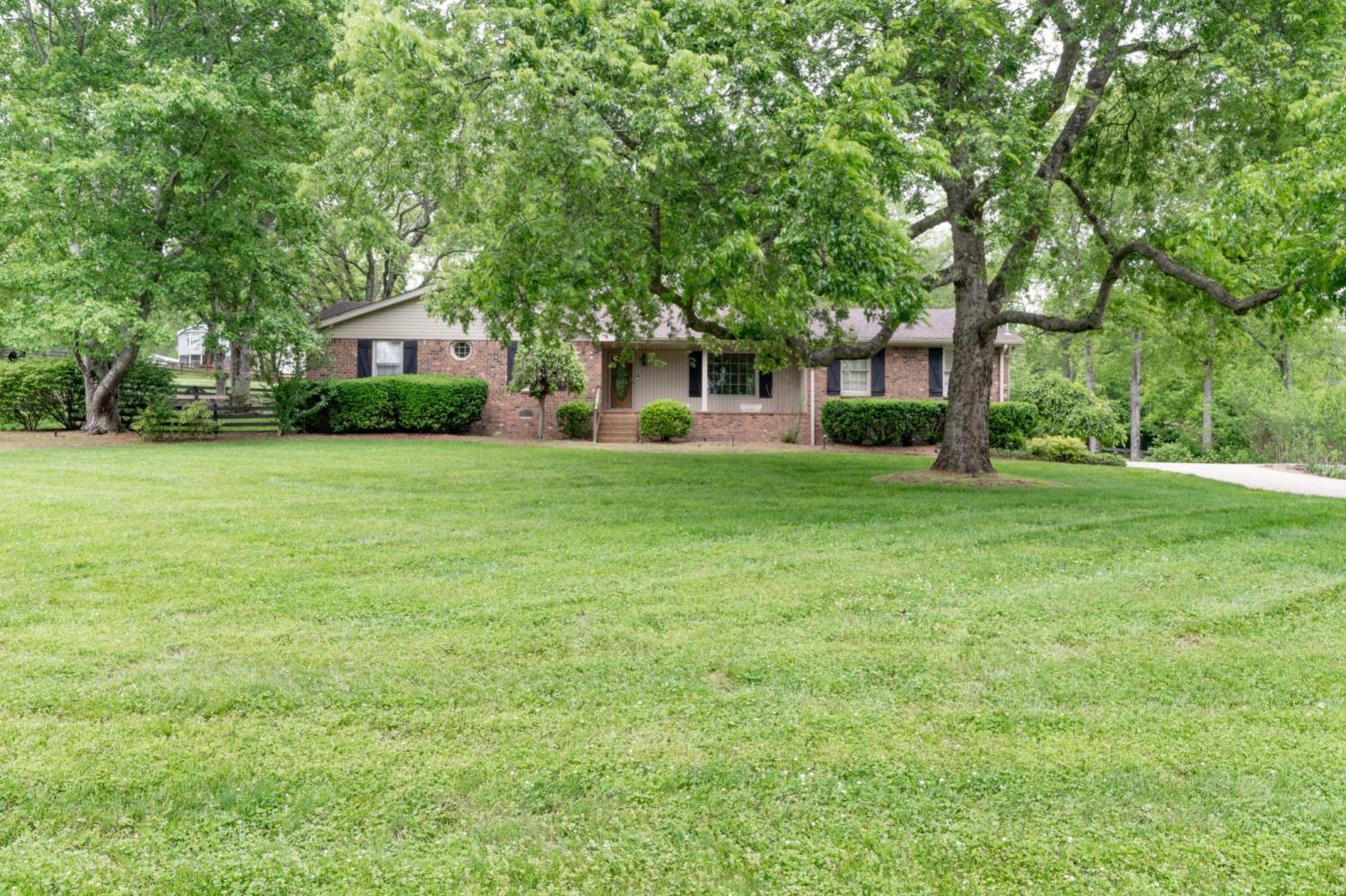 2061-Graceland-Dr For Sale