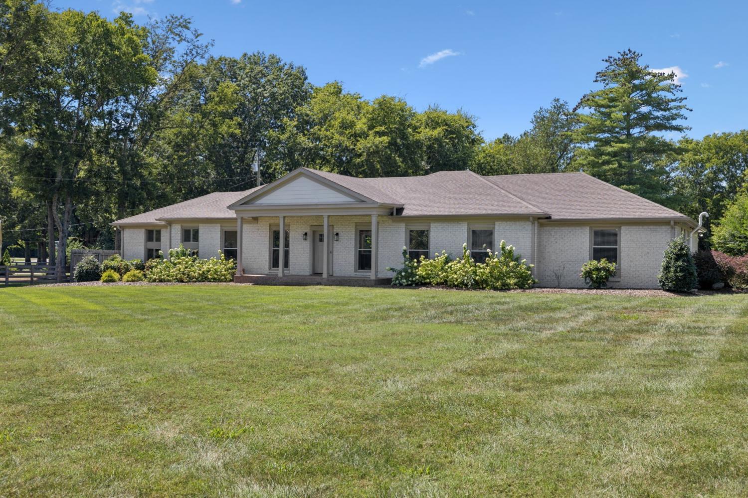 405-Oakvale-Dr For Sale