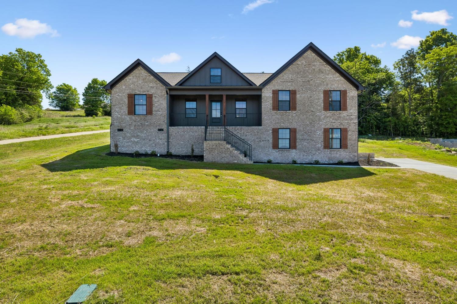 475-Bridle-Path For Sale