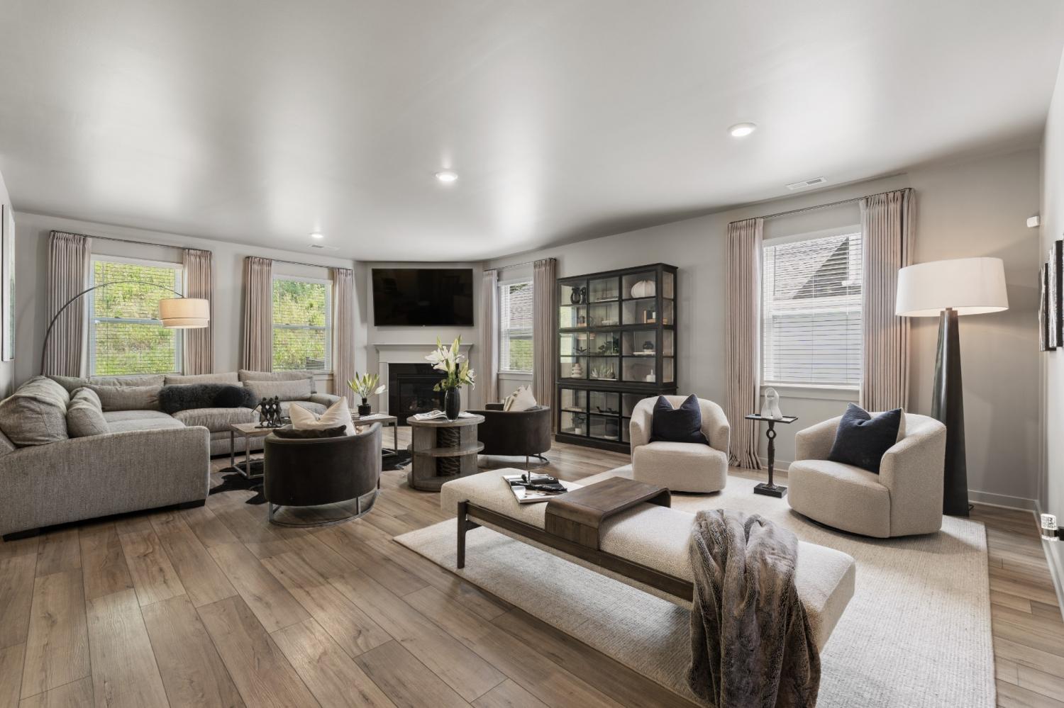 1097-Pebble-Run-Rd For Sale