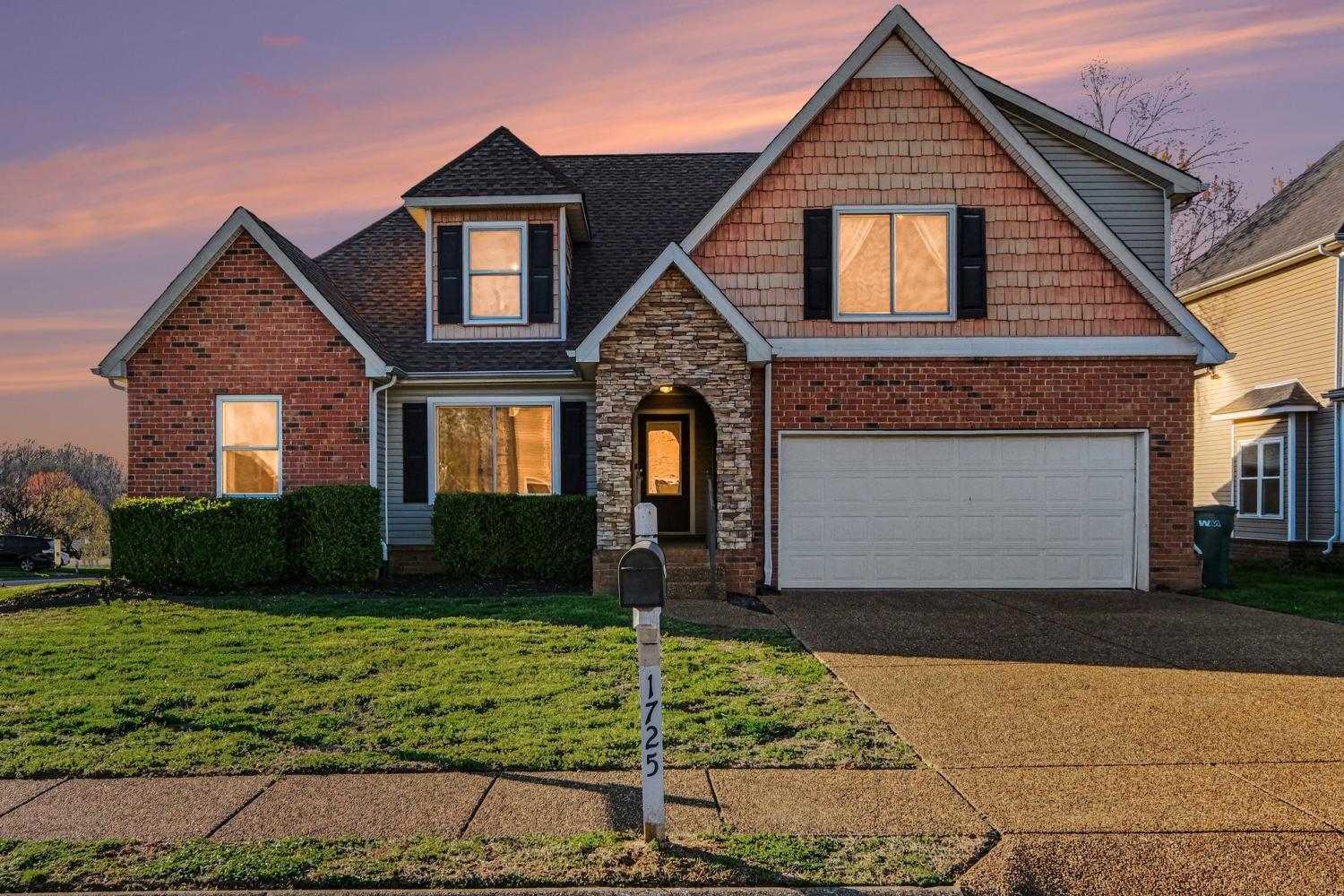 1725-Freiburg-Dr For Sale