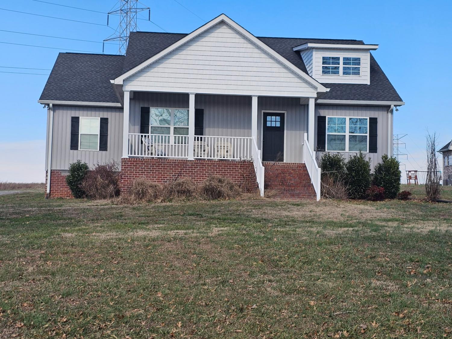 920-Armstrong-Rd For Sale