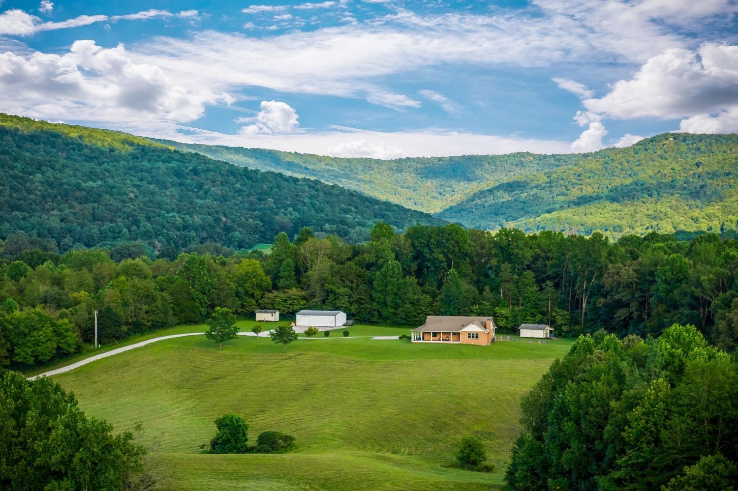 3828-Blue-Springs-Rd For Sale
