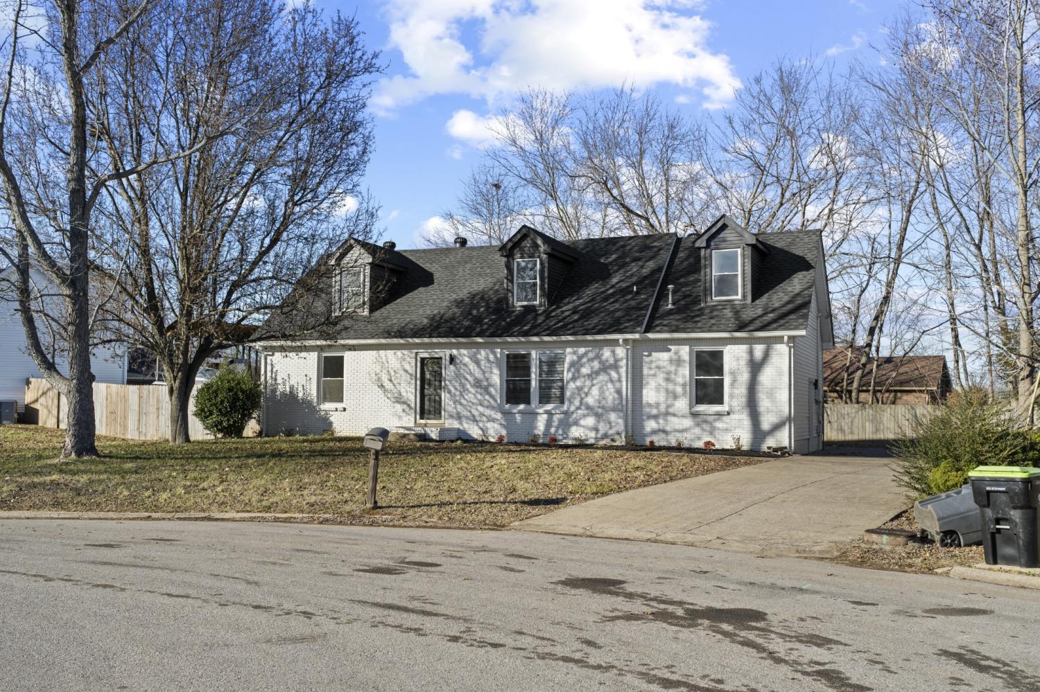 371-Manorstone-Ln For Sale