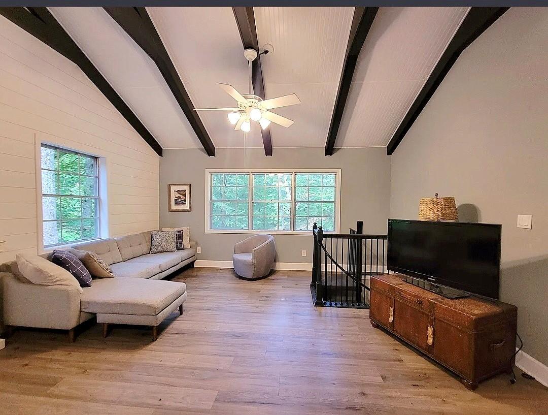 1377 Four Seasons Dr TN 37166 For Sale - 