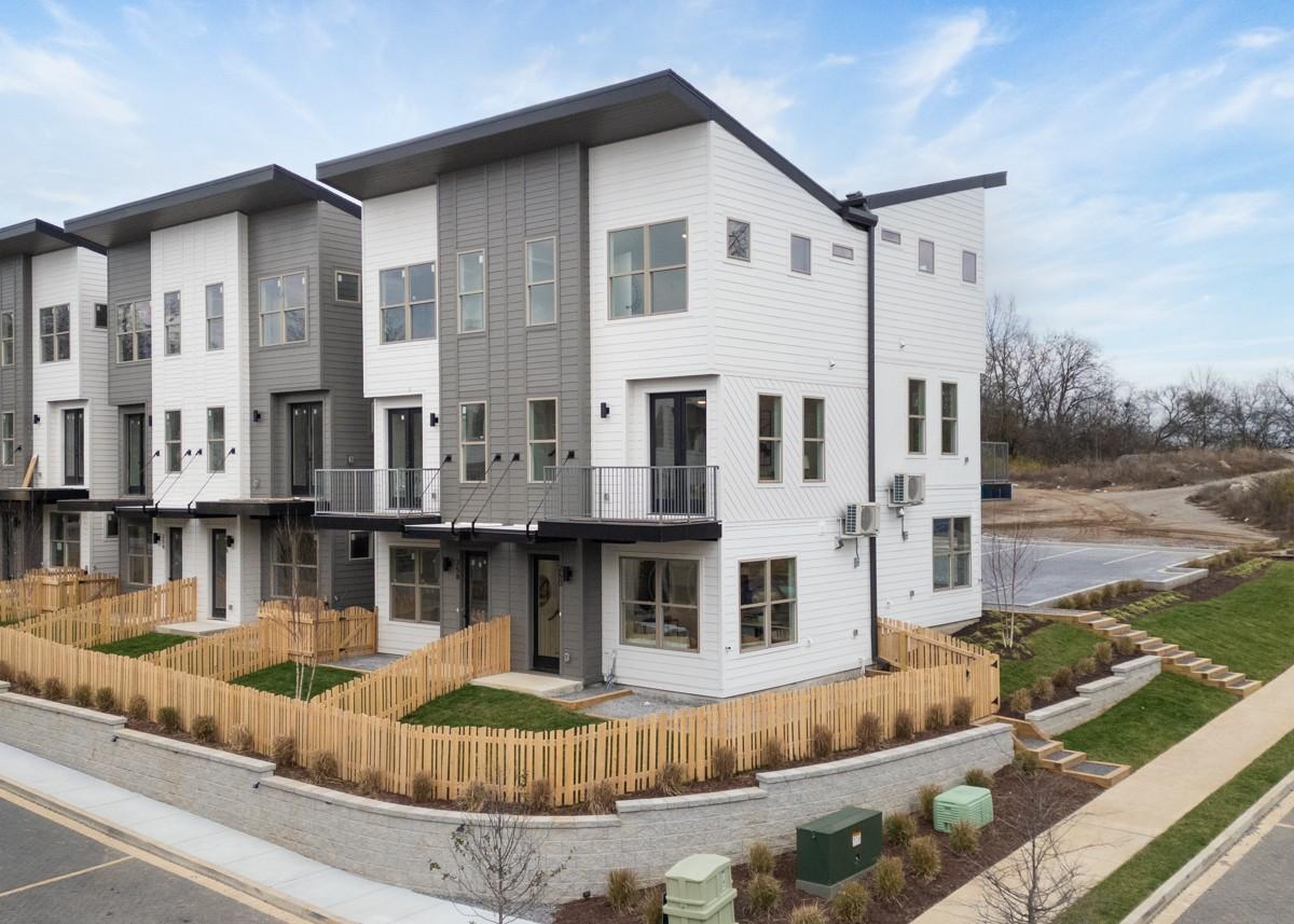 252-Arrowhead-Dr For Sale