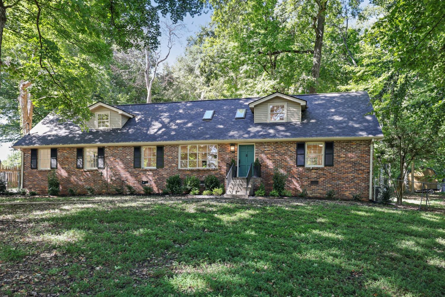 577-Indian-Lake-Rd For Sale