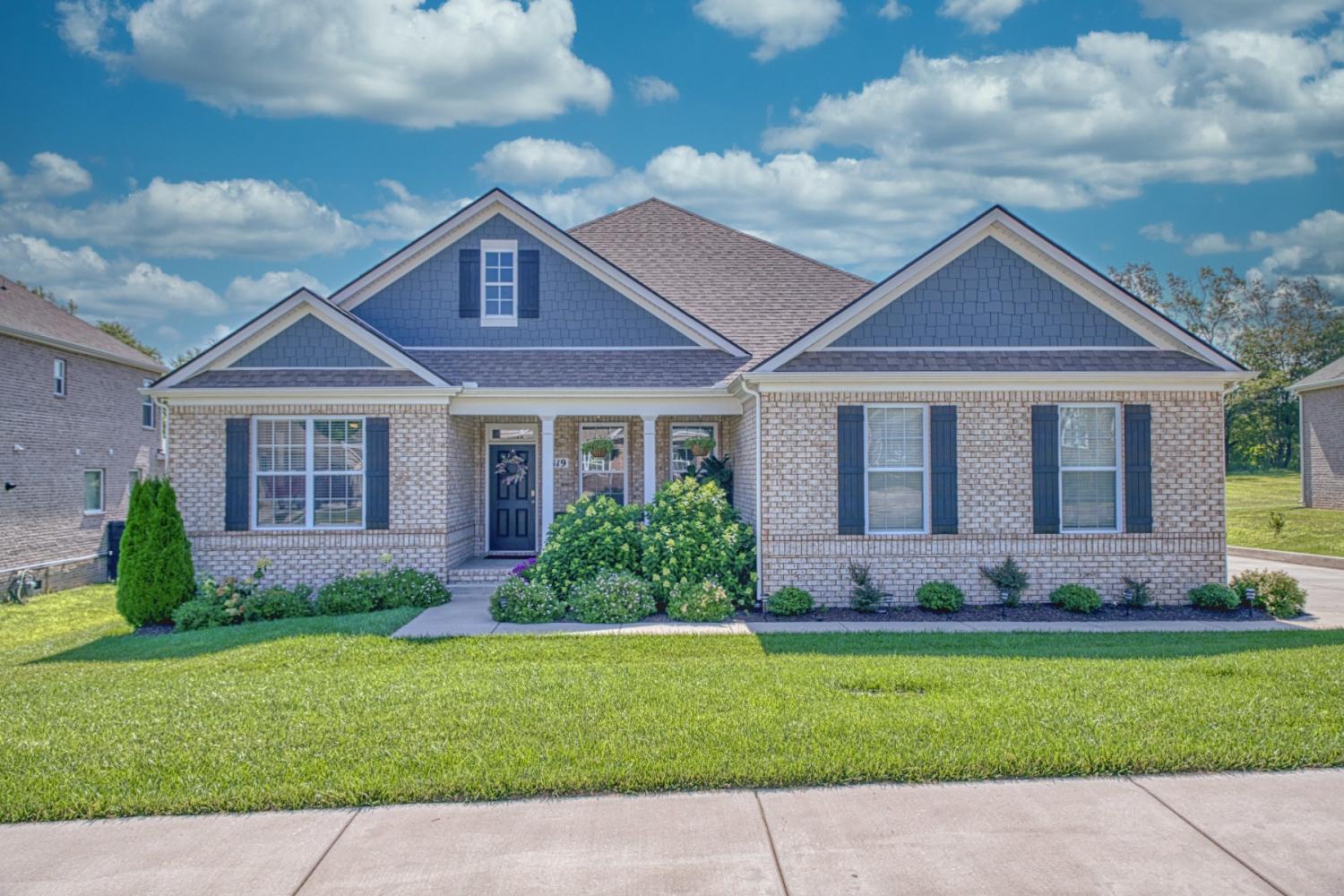 319-Greymoor-Ln--NE For Sale