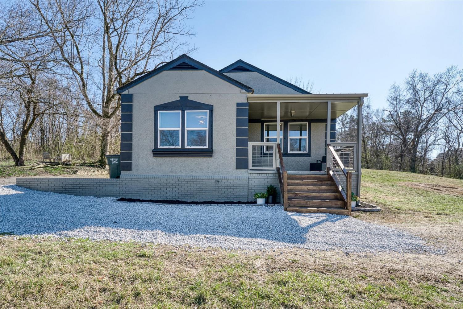111-Lee-St For Sale