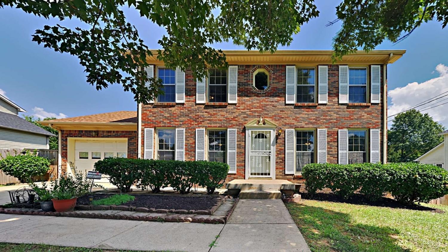 909-Lamont-Ln For Sale