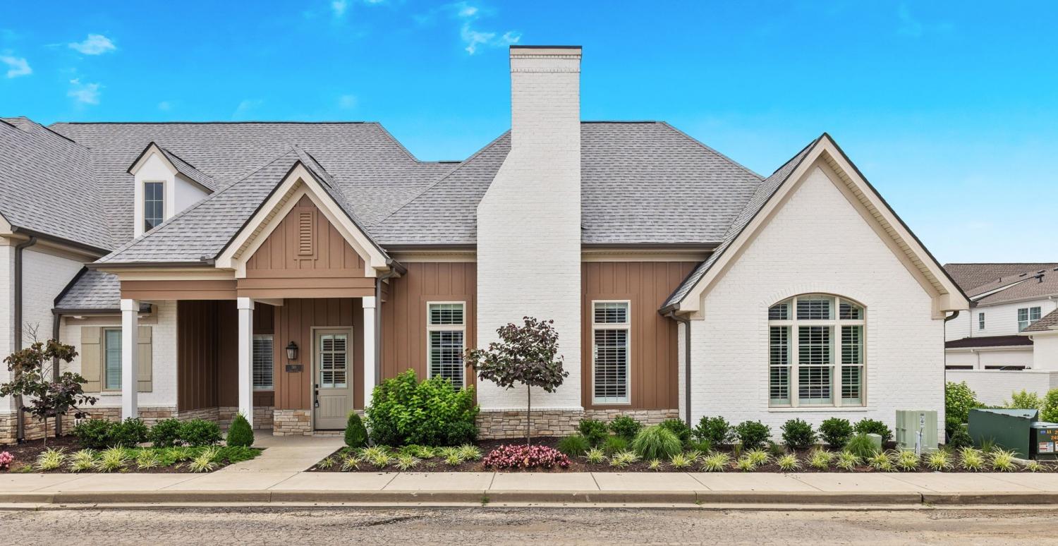 310-Flag-Court For Sale