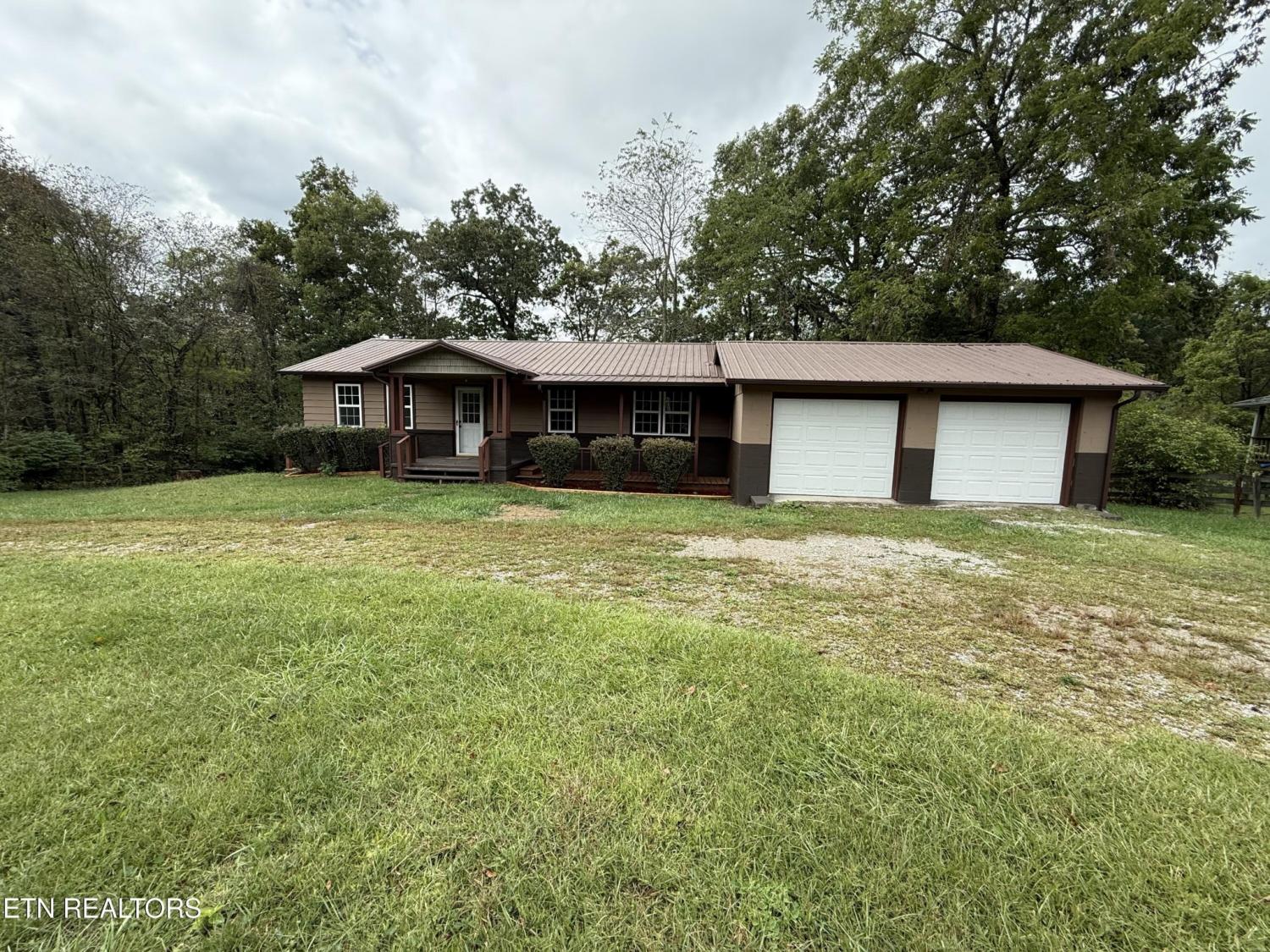822-Allardt-Hwy For Sale