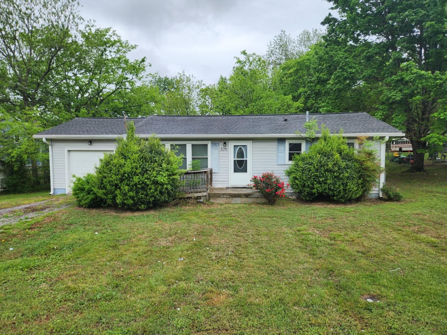 326-Colonial-Ave For Sale