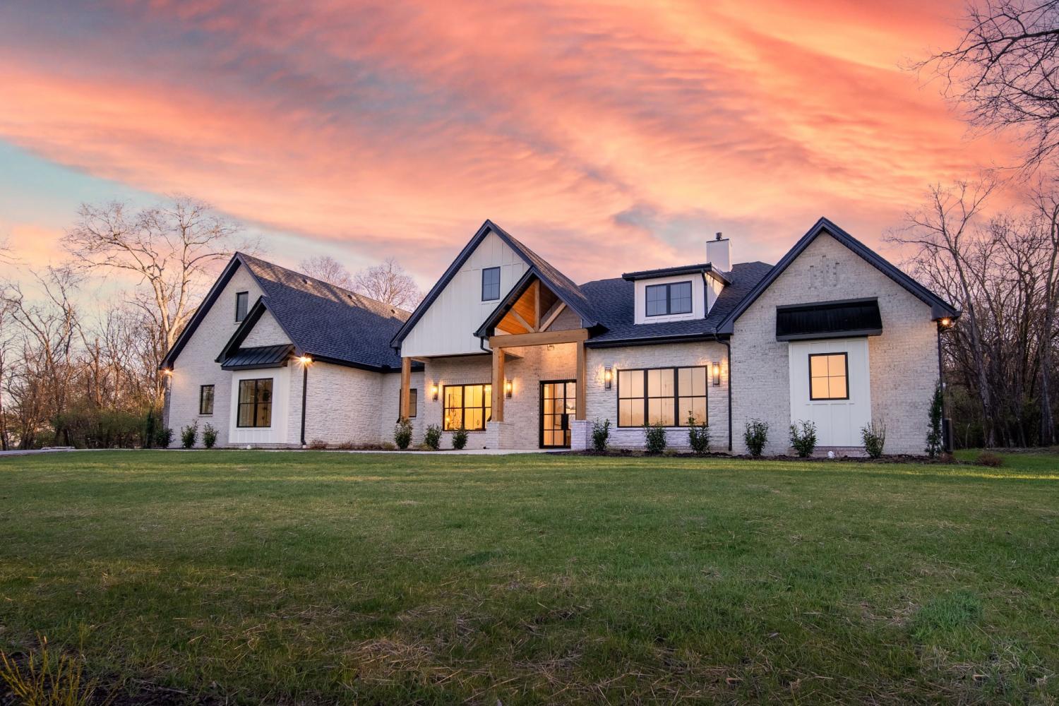 542-Cumberland-Hills-Dr For Sale