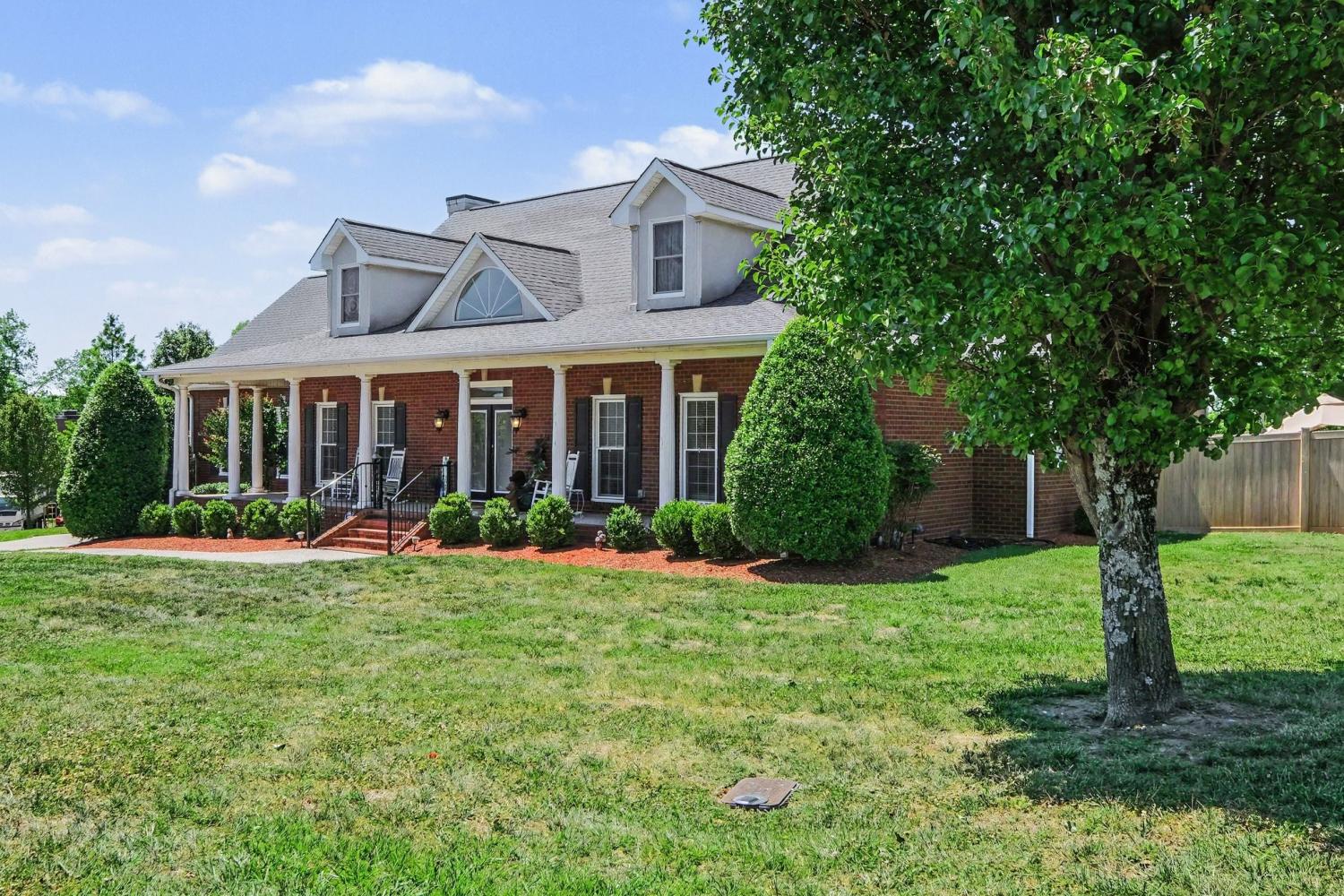 2009-Brunswick-Dr For Sale