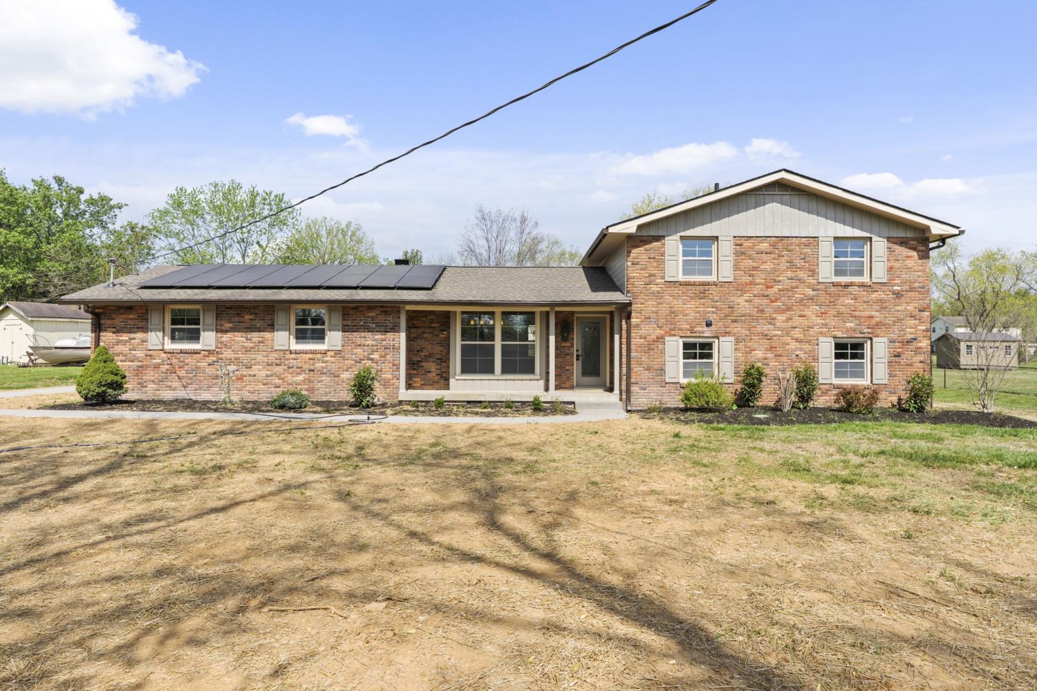109-Daniel-Smith-Dr For Sale
